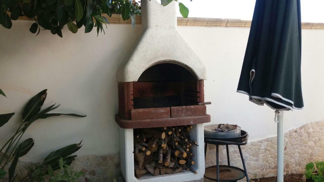Villetta Il Pino Sant Isidoro  Exteriör bild